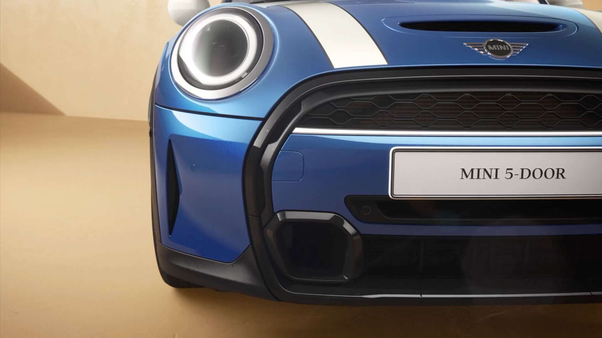 Πεντάθυρο MINI Hatch – πλαϊνή λήψη μπροστά – μπλε και λευκό