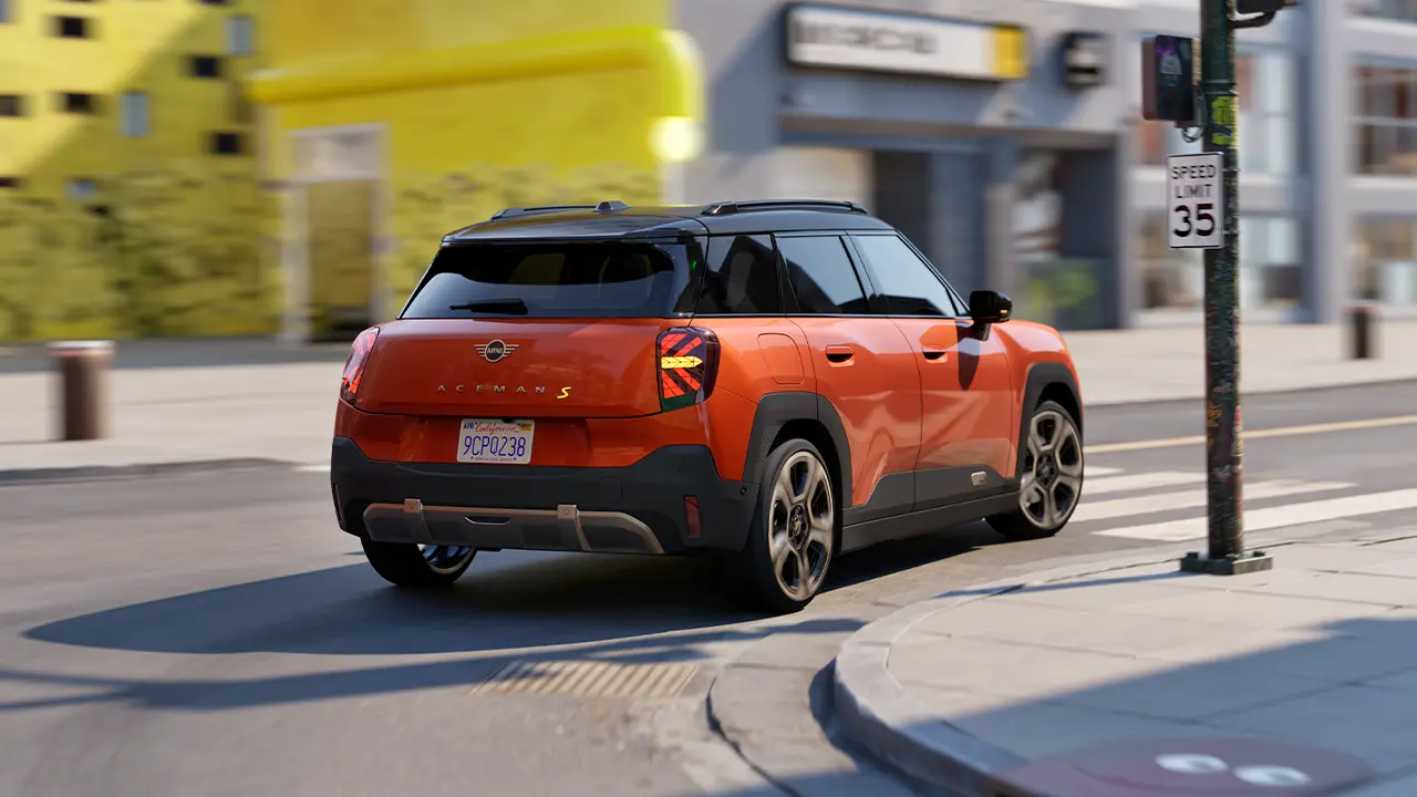 Αμιγώς ηλεκτρικό MINI Aceman - Driving Assistant