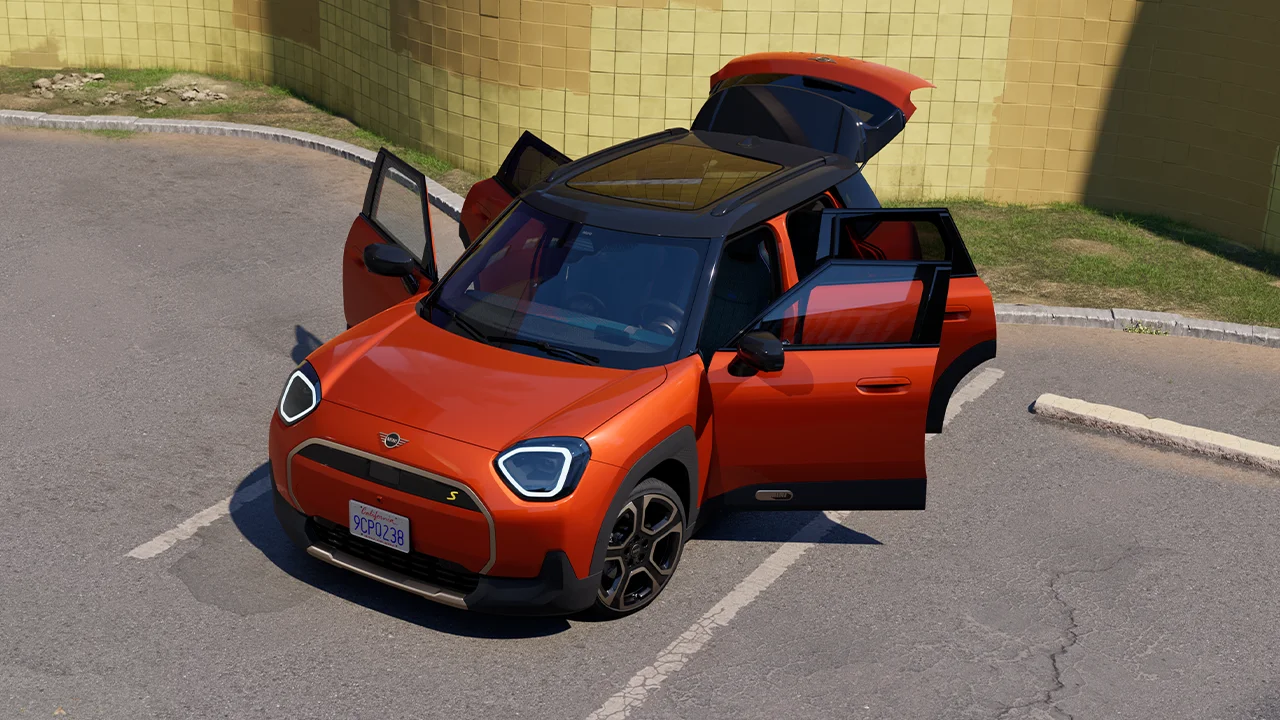 Αμιγώς ηλεκτρικό MINI Aceman - Ανοικτές πόρτες