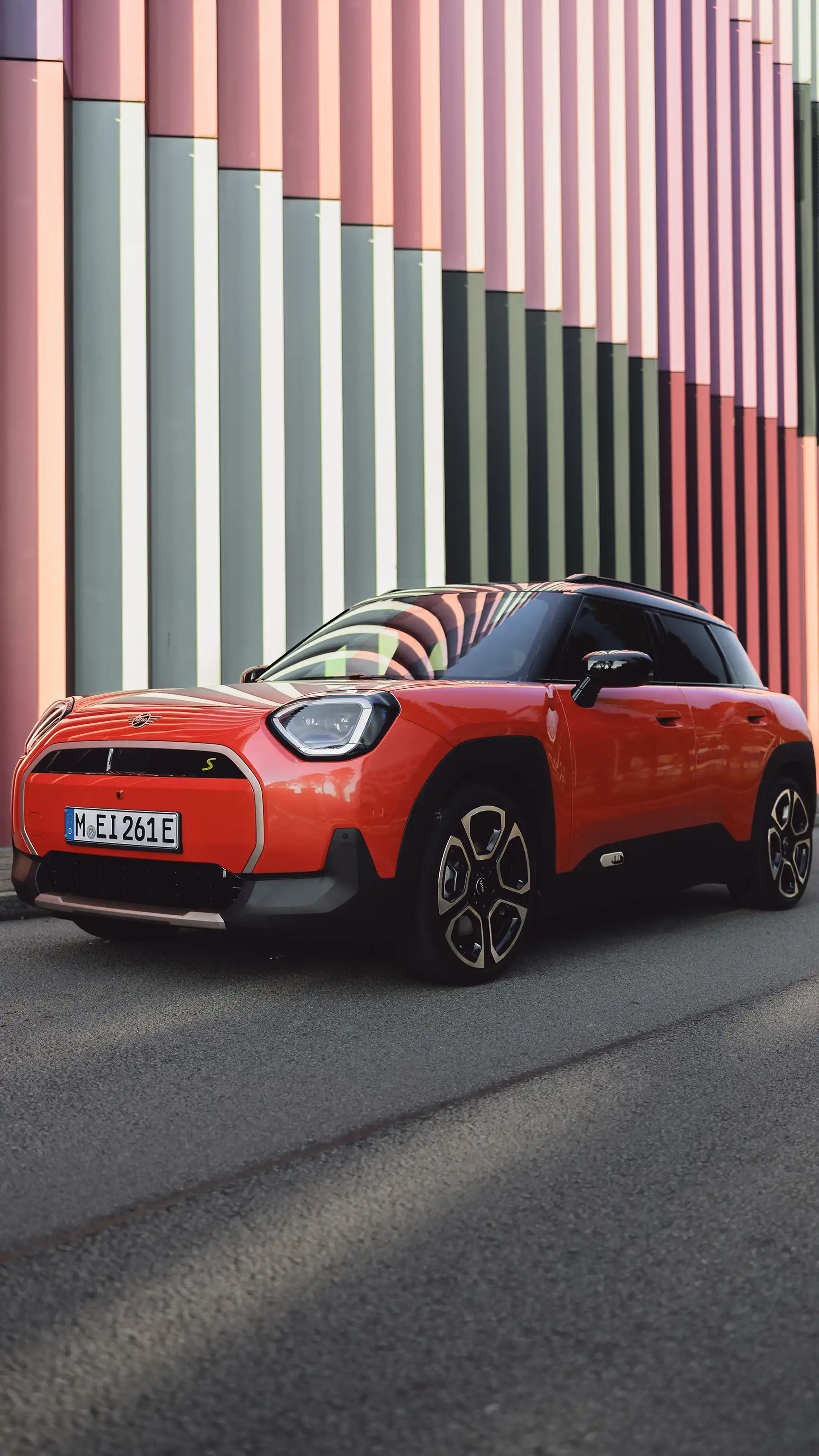 Αμιγώς ηλεκτρικό MINI Aceman - Μπροστινή όψη