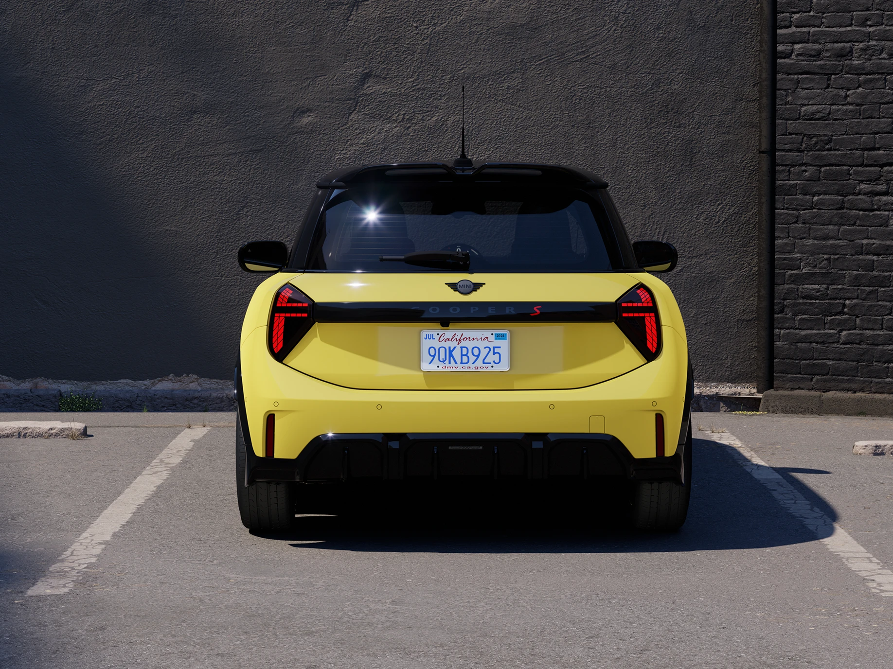 Πίσω όψη του MINI Cooper σε Sunnyside Yellow με οροφή σε μαύρο χρώμα.