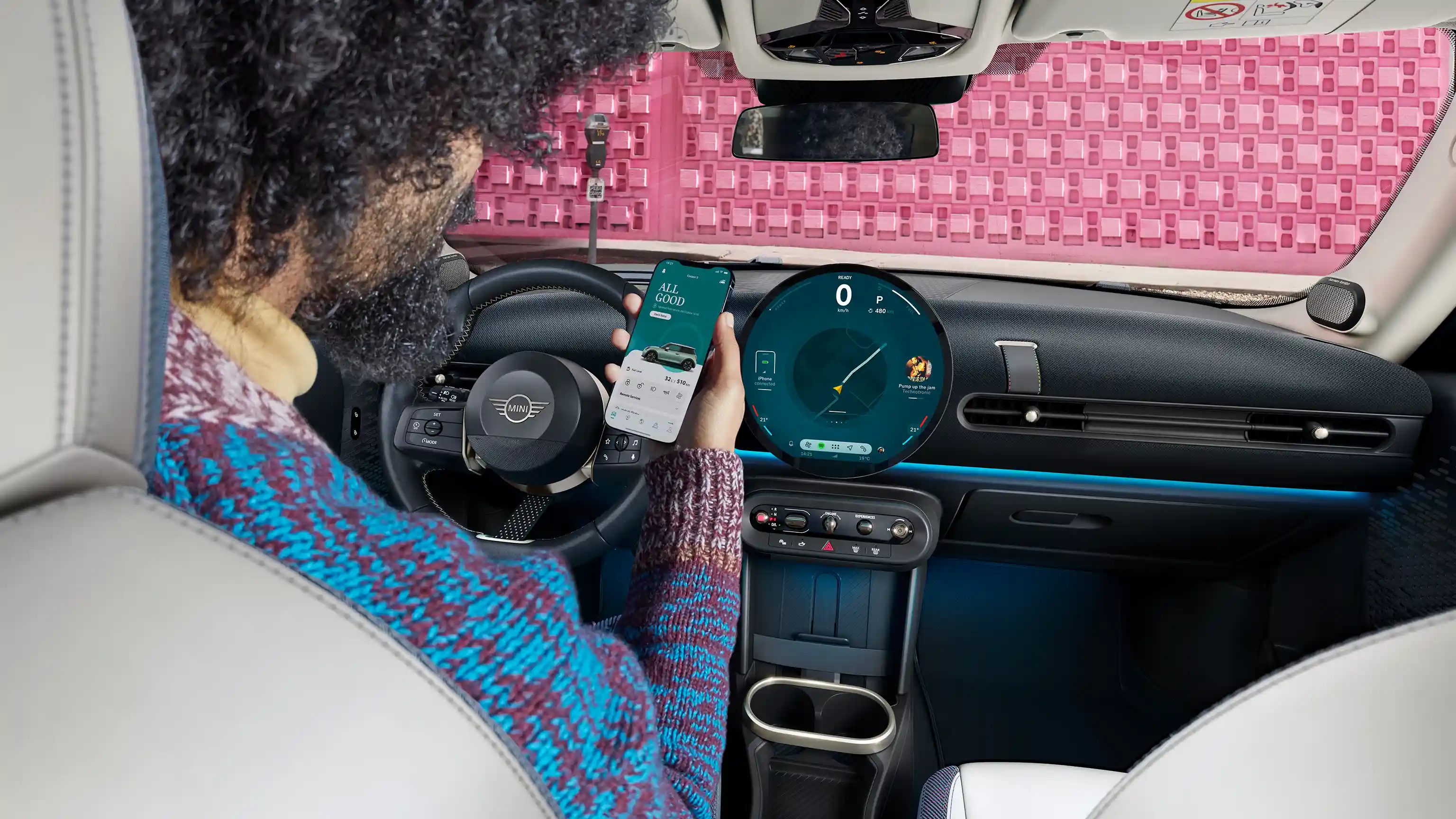 Πεντάθυρο MINI Cooper - MINI APP