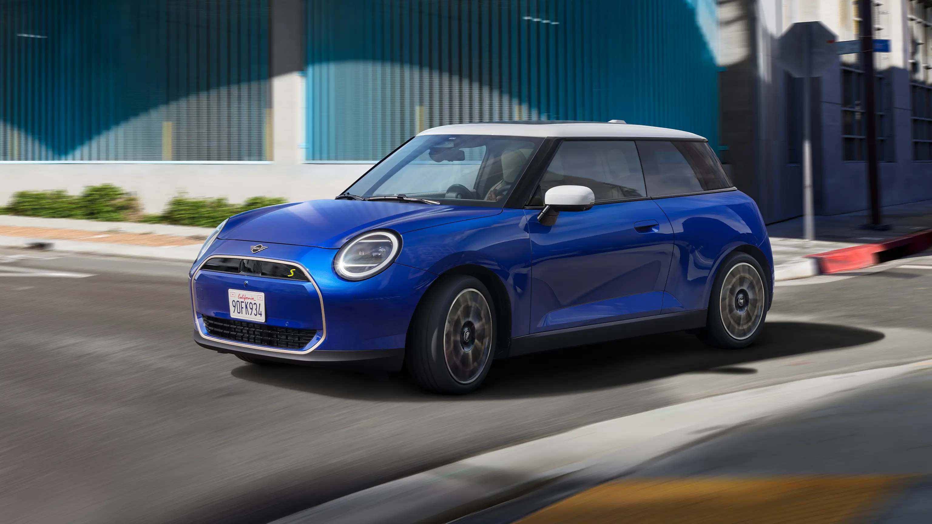 Αμιγώς ηλεκτρικό MINI Cooper - 100% ηλεκτρικό