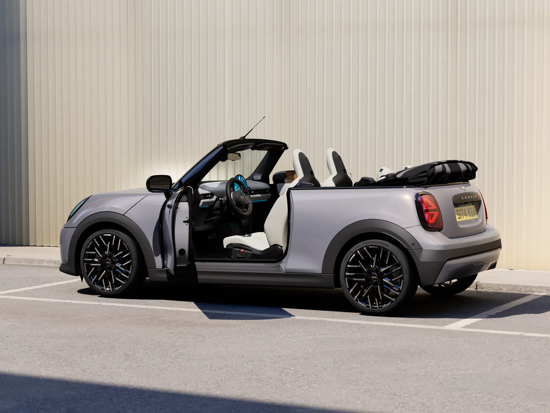MINI Cooper Cabrio - teaser - εκδόσεις και τιμές