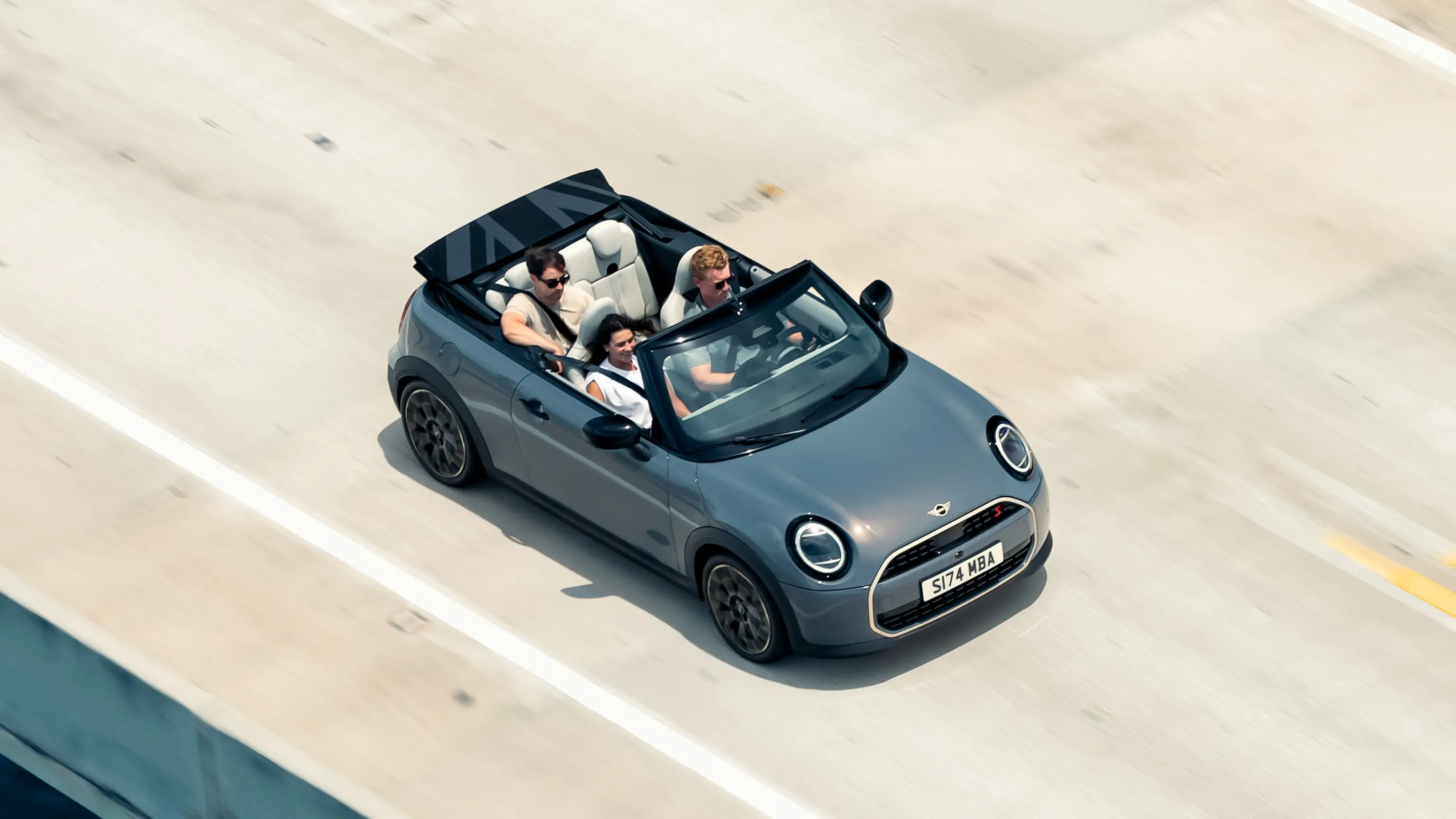 MINI Cooper Cabrio - Αίσθηση ελευθερίας