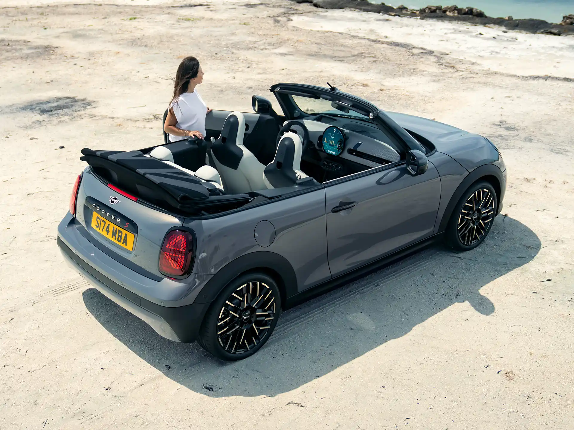 MINI Cooper Cabrio - Αίσθηση ελευθερίας
