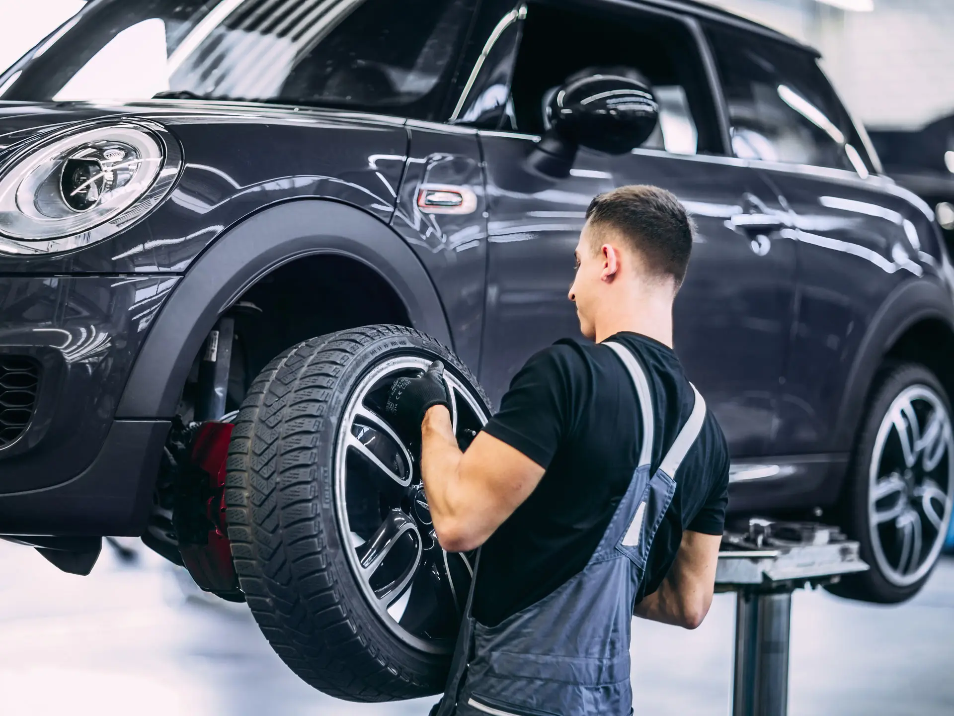 MINI Τροχοί και ελαστικά – υπηρεσία αλλαγής ελαστικών