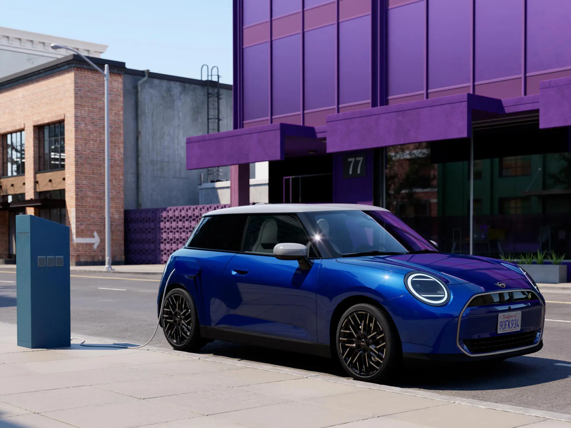 MINI Cooper σε σταθμό φόρτισης.