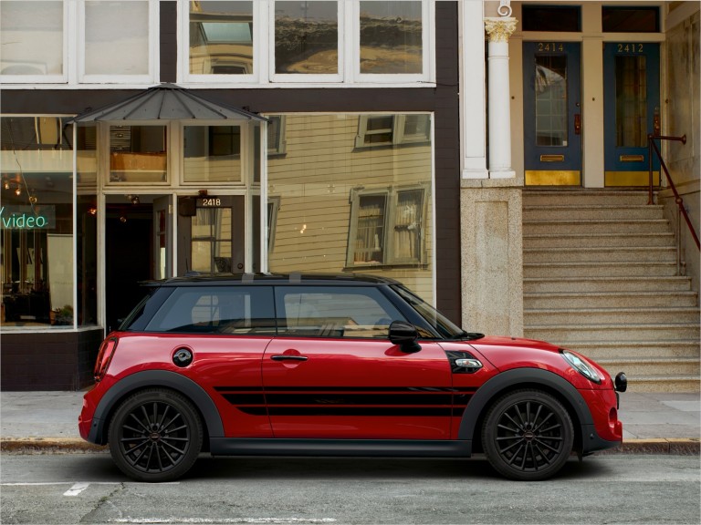 MINI - τρίθυρο - κόκκινο και μαύρο - σετ τροχών και ελαστικών ΜΙΝΙ