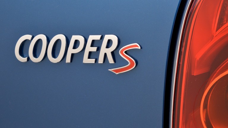 MINI Cooper S Countryman teaser