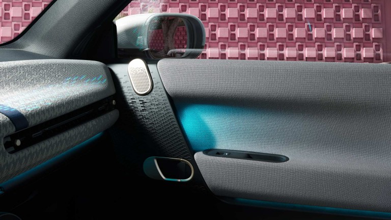 Αμιγώς ηλεκτρικό MINI - μωσαϊκό - εσωτερική σχεδίαση