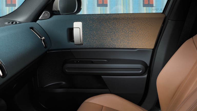 Αμιγώς ηλεκτρικό MINI Countryman – μωσαϊκό - εσωτερική σχεδίαση