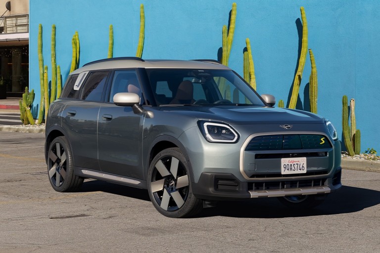 Αμιγώς ηλεκτρικό MINI Countryman - financial services - teaser