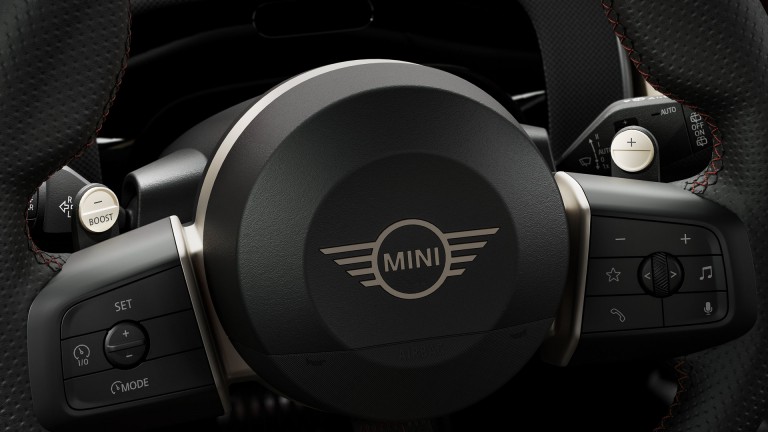 Αμιγώς ηλεκτρικό MINI Countryman - εσωτερική σχεδίαση - τιμόνι