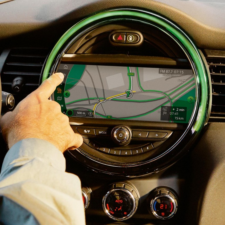 mini connected - υπηρεσίες edrive - electric