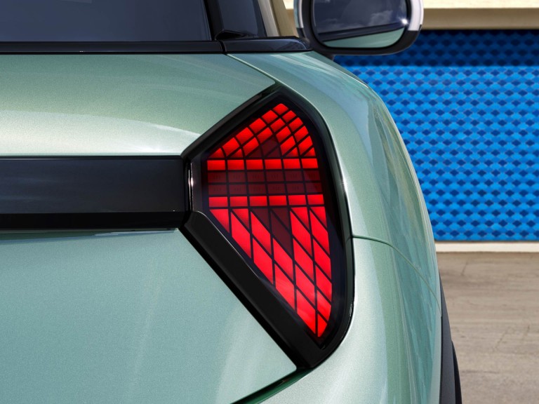 Τρίθυρο MINI Cooper - εξωτερική σχεδίαση - πίσω φώτα