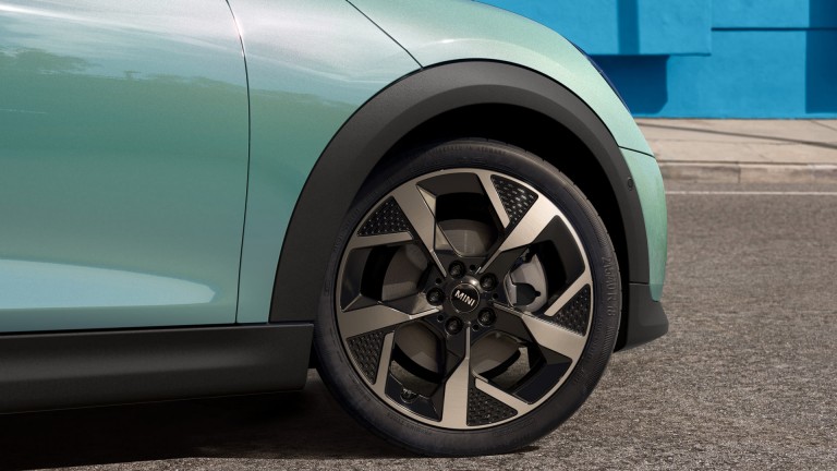 Τρίθυρο MINI Cooper - συλλογή εξωτερικής σχεδίασης - λεπτομέρειες τροχού