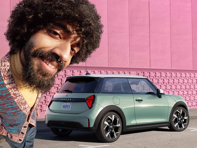 Τρίθυρο MINI Cooper - Financial Services - μίσθωση - λειτουργική μίσθωση