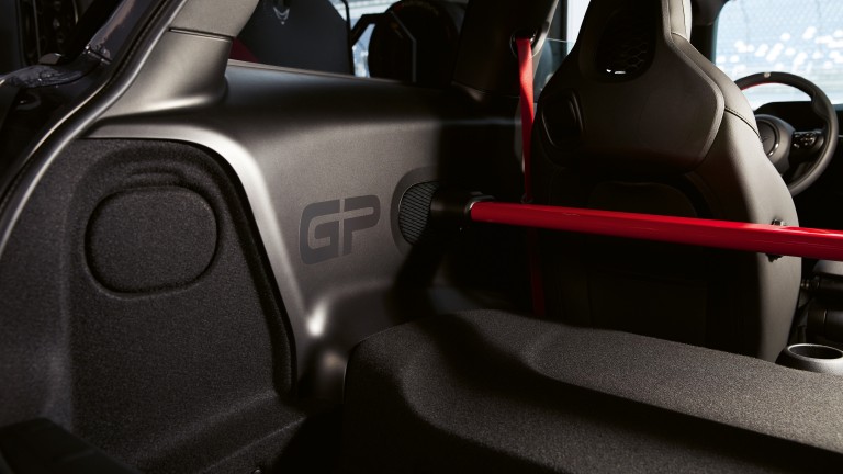 MINI John Cooper Works GP – μπάρα προστασίας – πλευρικά πάνελ